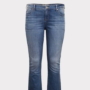 TORRID SLIM BOOT JEAN - VINTAGE STRETCH LIGHT WASH